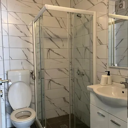Apartment Bolero - *